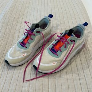 Nike airmax sneakers